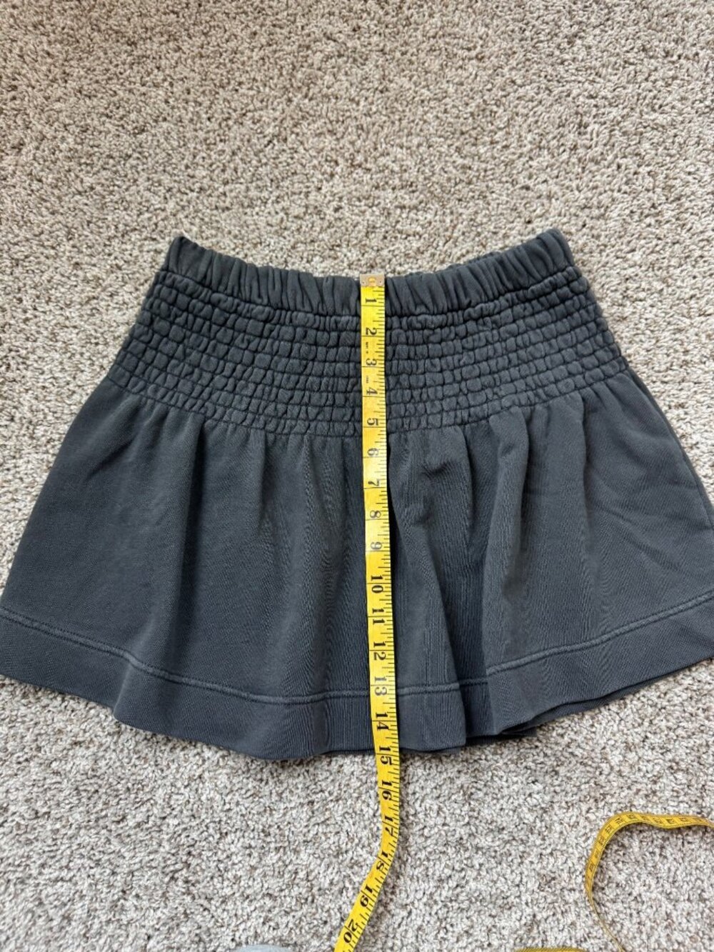 NEW Aerie Feeling Femme Mini Skirt Gray Smocked Waist Womens Size Medium - Picture 14 of 15